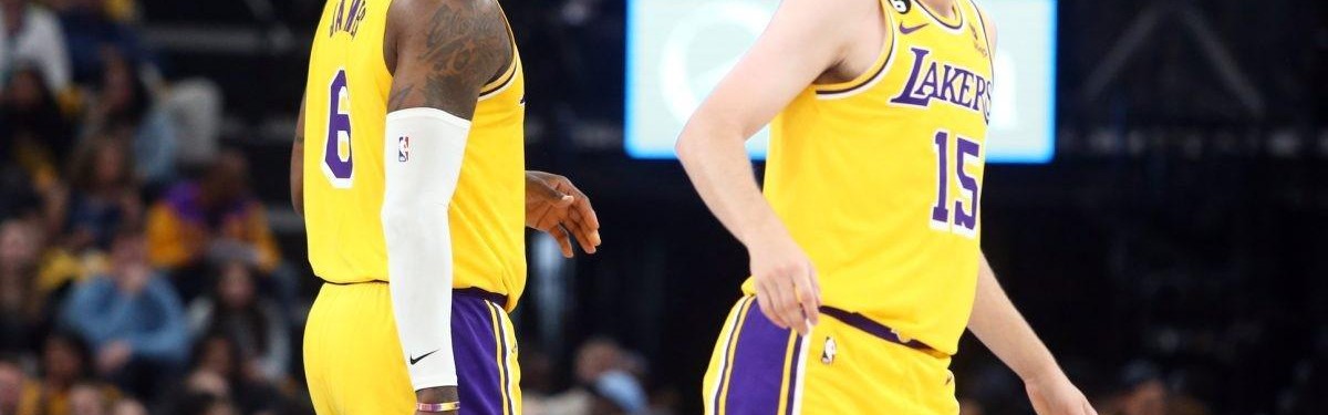 足球新闻-26-22！这就是里夫斯和詹姆斯的区别，湖人二当家已有答案